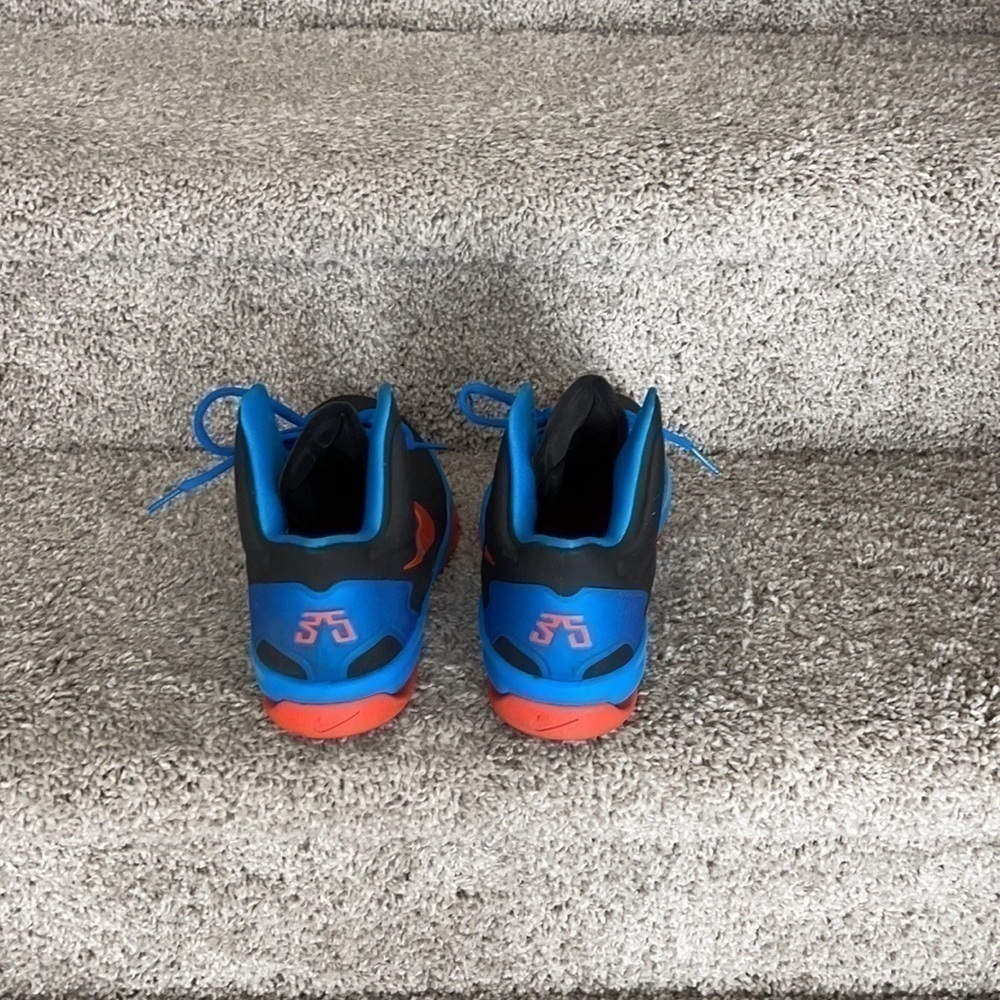 Nike Kevin Durant Sneakers/#35 - Picture 3 of 6